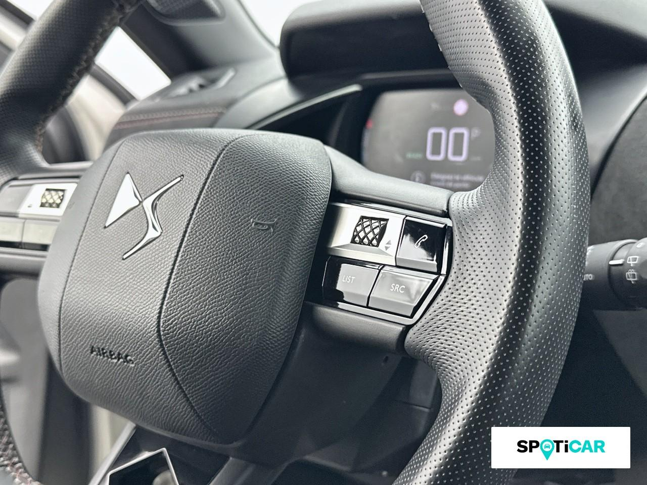 Ds Ds 3 crossback e-tense performance line + — photo 17