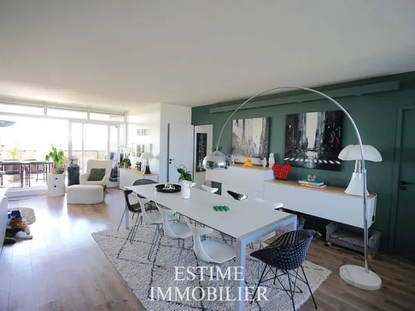 Appartement 6 pièces 152 m²