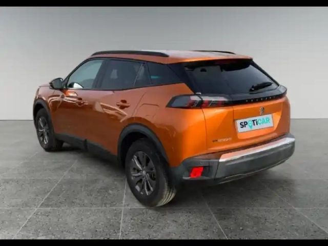 Peugeot 2008 e- 136ch style — photo 3