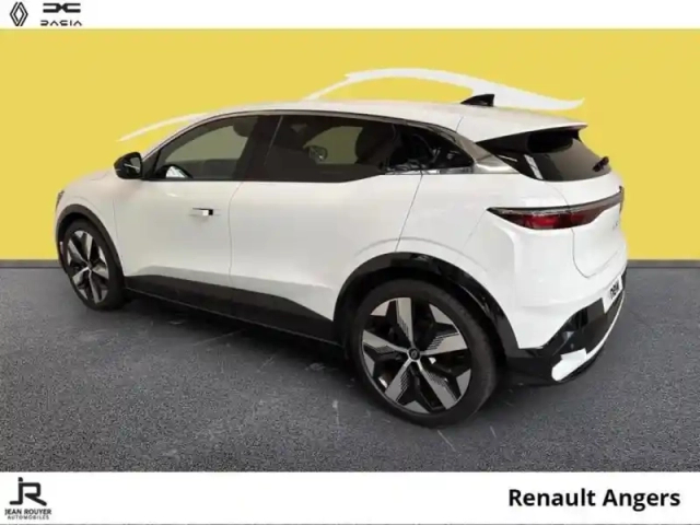 Renault Megane e-tech electric ev40 130ch techno standard charge — photo 11