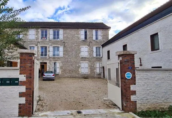 Immeuble de rapport 7 pièces 446 m²