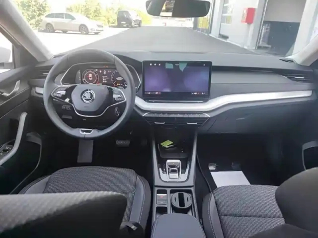 Skoda Octavia 1.5 tsi hybrid 116 ch dsg7 — photo 23