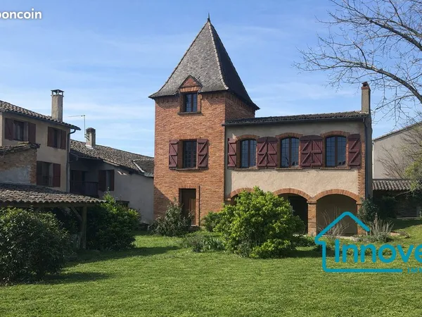 Maison 10 pièces 315 m²