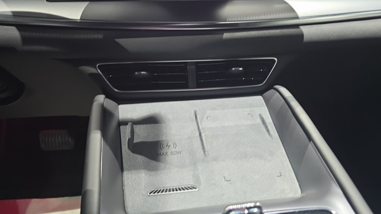 BYD Sealion 7 91.3 kWh 530ch AWD — photo 18