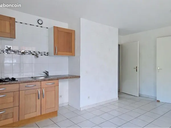 Location appartement meublé - T1 bis - 32 m² - Viuz-en-Sallaz (74250)