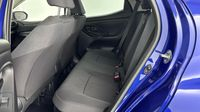 Toyota Yaris 116h Design 5p MY22 — photo 13