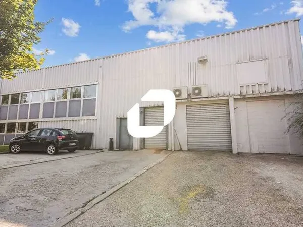 Bureaux 328 m²