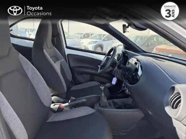 Toyota Aygo X 1.0 vvt-i 72ch dynamic — photo 6