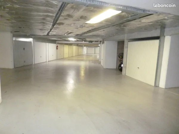 Garage securise 13 m2