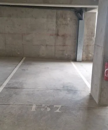 Place de parking souterrain