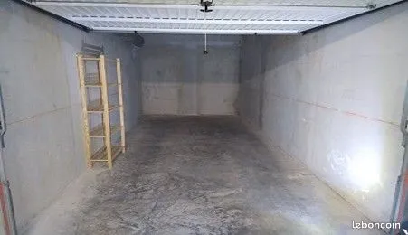 Location Garage Solliès-pont