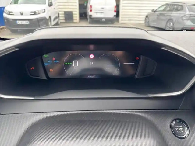 Peugeot 208 electrique 136 ch 50 kwh — photo 10