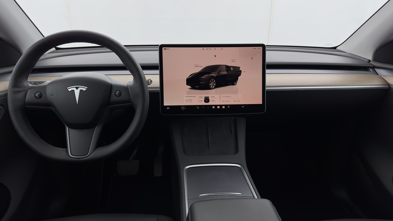 Tesla MODEL Y Grande Autonomie Dual Motor AWD — photo 18