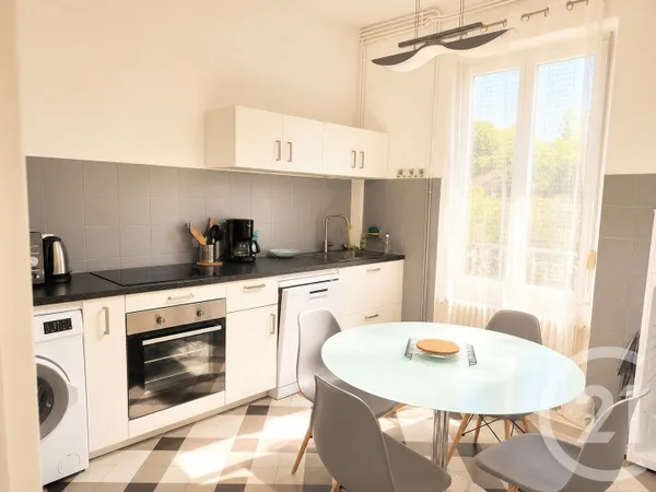Appartement 4 pièces 80 m²