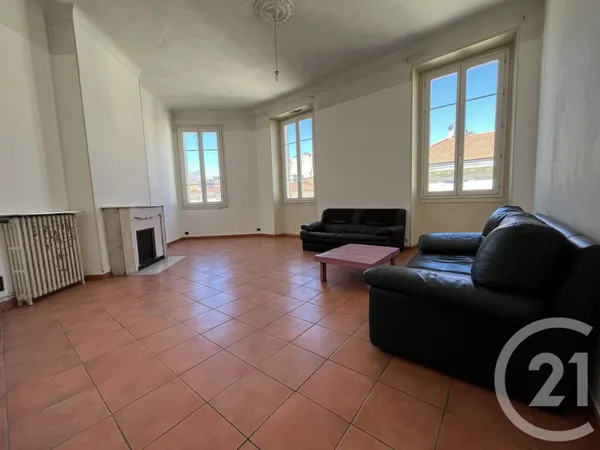 Appartement 4 pièces 81 m²