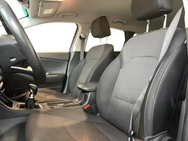 Hyundai I30 sw 1.0 t-gdi 120 ibvm6 hybrid 48v — photo 7