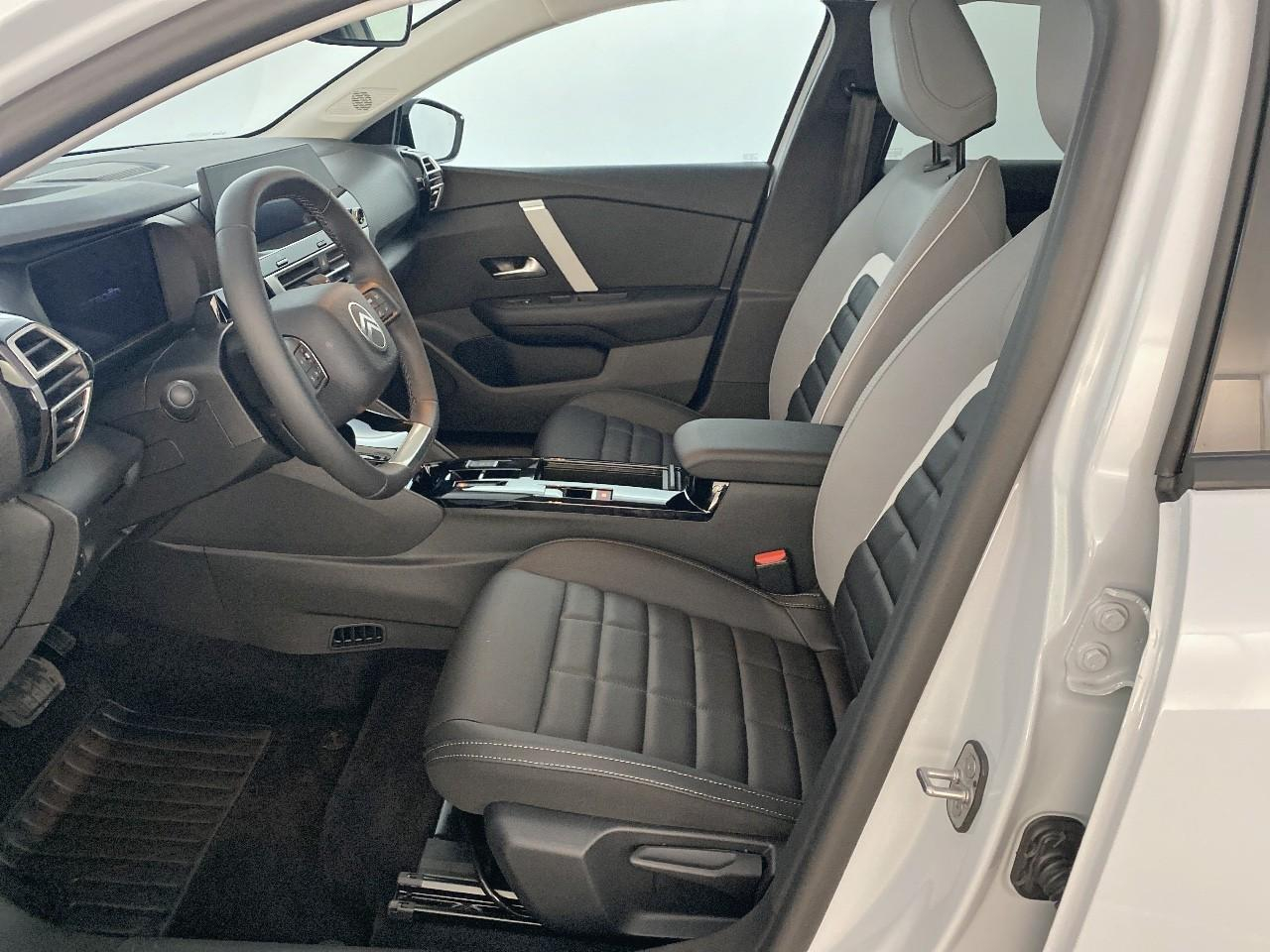 Citroën C4 X hybride 145 ch e-dcs6 max — photo 9