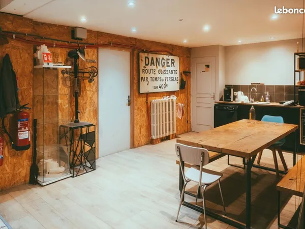 Atelier au sein d'un collectif d'artisans
