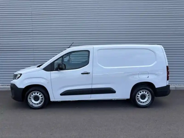 Peugeot Partner 1.5l 100ch xl 950kg pack premi — photo 3