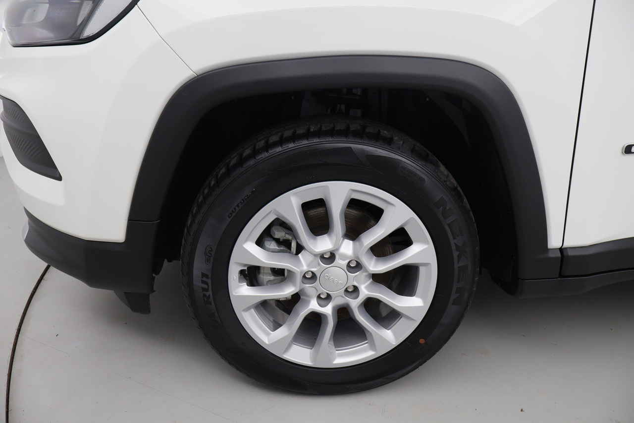 Jeep Compass — photo 10