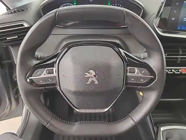 Peugeot 208 puretech 75 s&amp;s bvm5 — photo 32