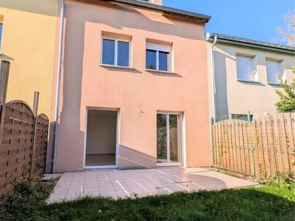 Maison de ville F7 à louer