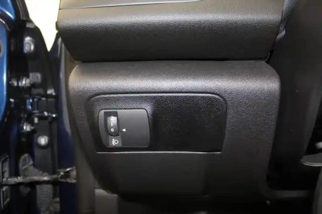 Renault Megane mégane iv berline dci 165 energy edc — photo 23