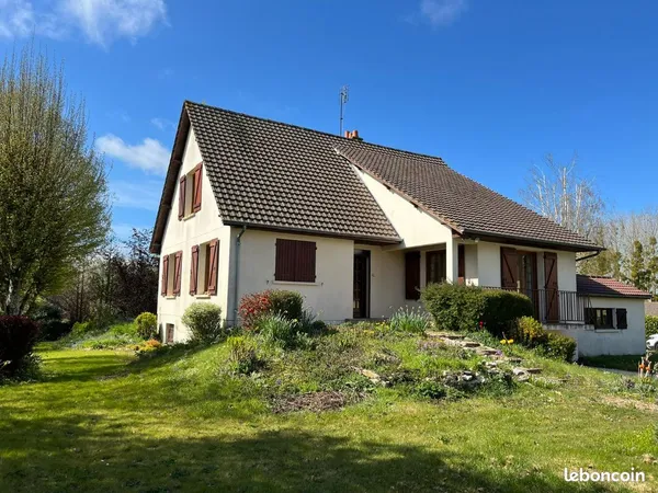 Pavillon 8 pièces 136 m²