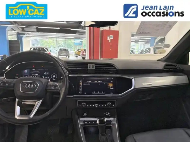 Audi Q3 35 tdi 150 ch s tronic 7 — photo 18