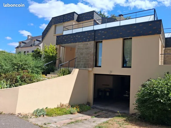 Maison 153 m2 habitable sur un terrain arboré, Guidel 56520