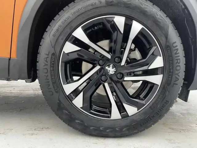 Peugeot 2008 puretech 130 s&amp;s bvm6 — photo 24