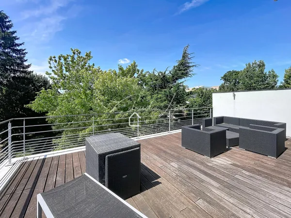 ENGHIEN-LES-BAINS - MAISON HAUT DE GAMME