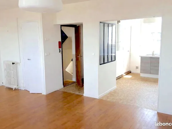Appartement 71m2- 3 pièces - Gare