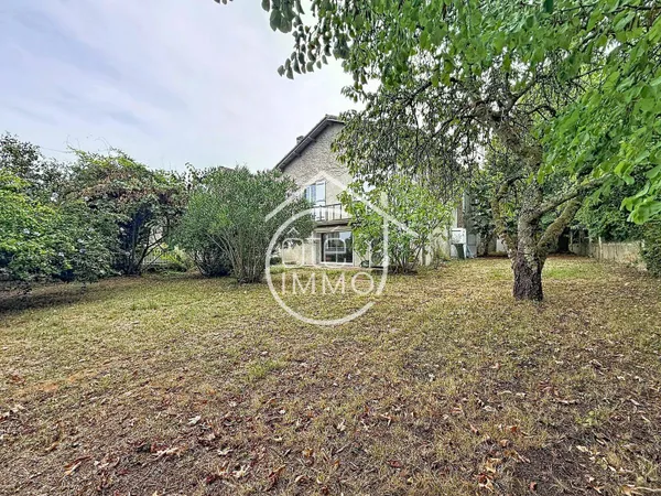 Maison 9 pièces 294 m²