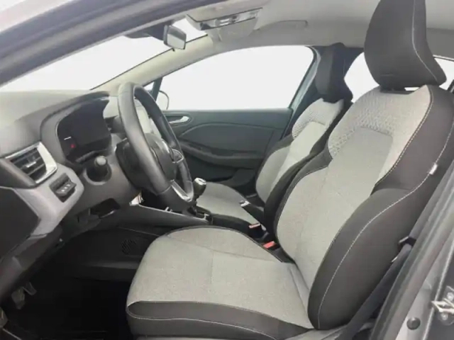 Renault Clio 1.0 tce 90ch evolution — photo 29