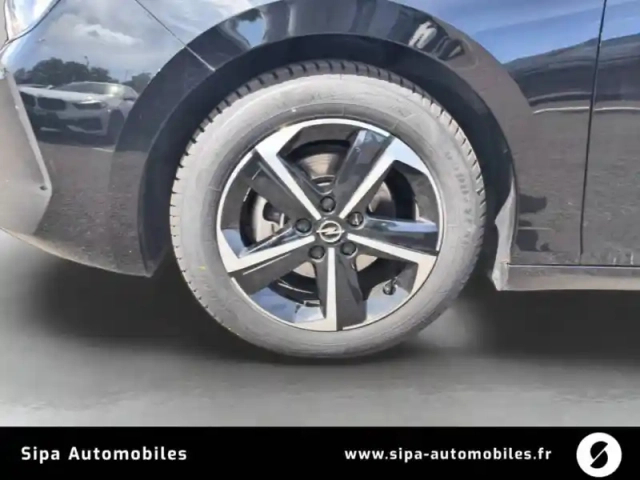 Opel Astra 1.2 turbo 110 ch bvm6 — photo 9