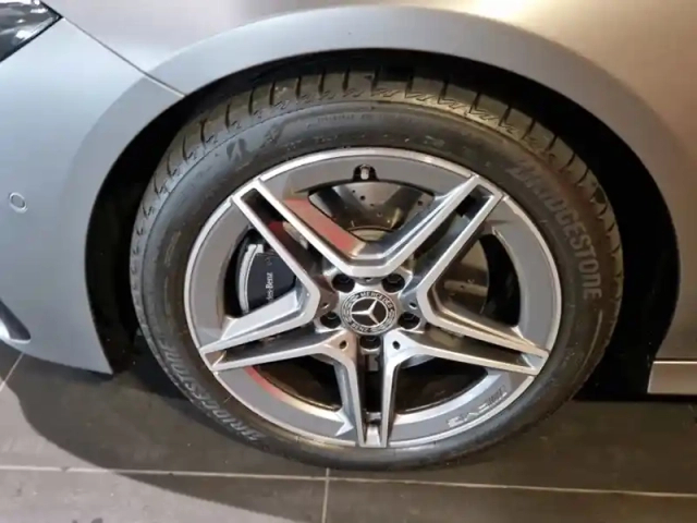 Mercedes Cla 200 d coupé amg line — photo 29