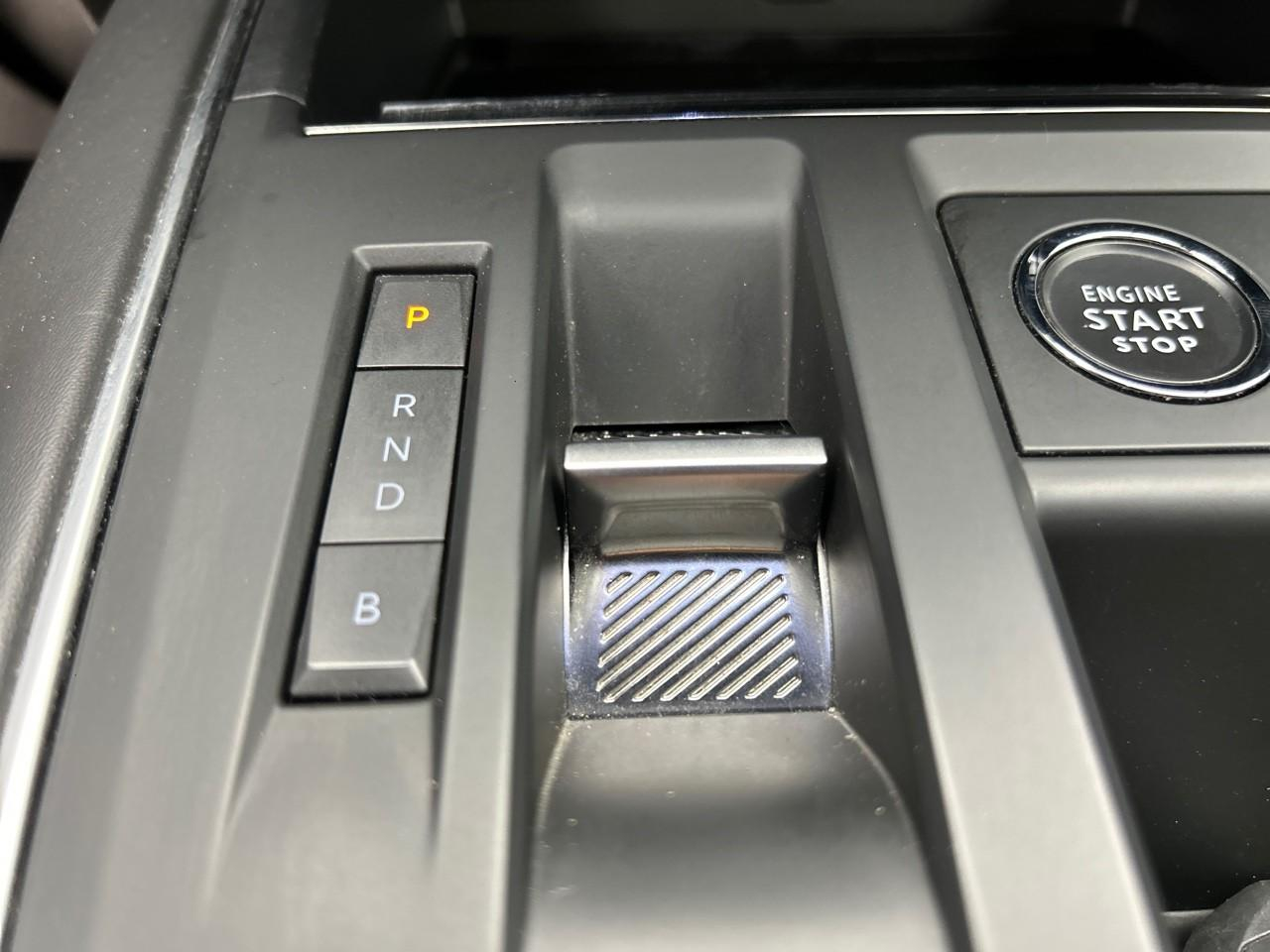 Citroën C5 Aircross hybride rechargeable 225 e-eat8 shine pack — photo 18