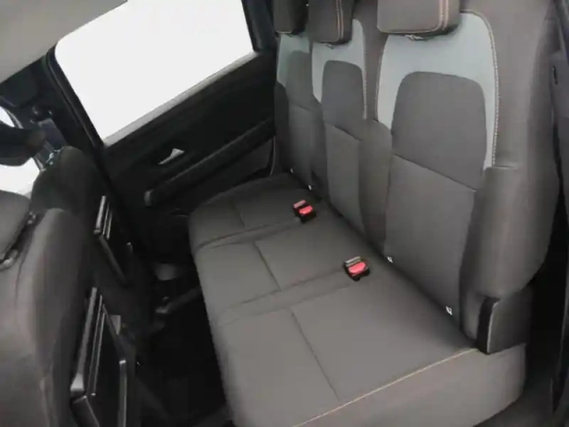 Dacia Jogger 1.0 tce 110ch extreme 7 places -25 — photo 12