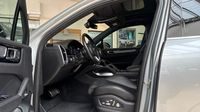 Porsche Cayenne 4.0 V8 680ch Turbo S E-Hybrid — photo 12