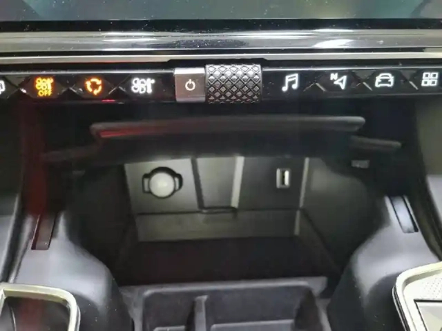 Ds Ds 7 ds7 crossback hybride e-tense 225 eat8 — photo 27