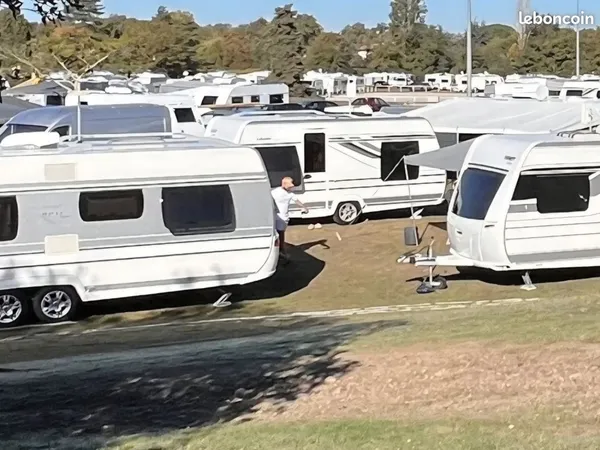 Terrains plats accessible en caravane. Xxx accessible en caravane