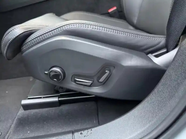 Volvo Xc60 t6 hybride rechargeable 350ch ultra style dark geartronic 8 awd — photo 7