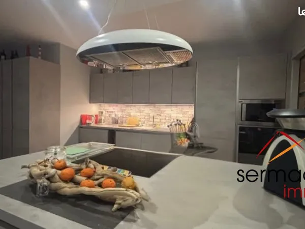 Appartement 3 pièces 120 m²