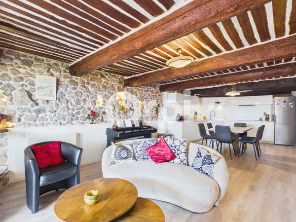 Appartement 3 pièces 164 m²