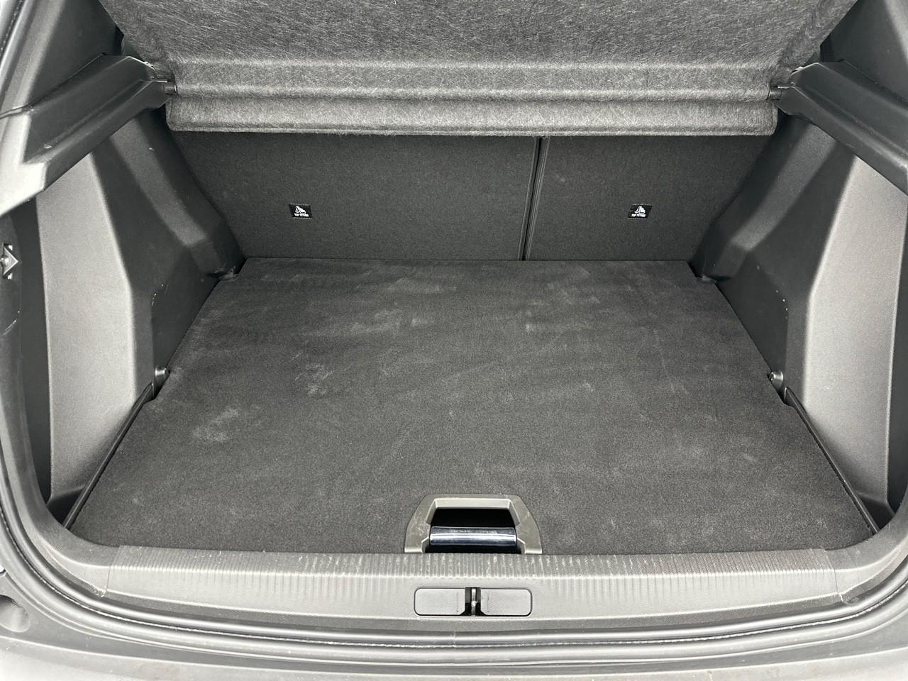 Peugeot 2008 puretech 130 s&s eat8 allure — photo 6