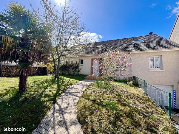 Propriété 8 pièces 161 m²