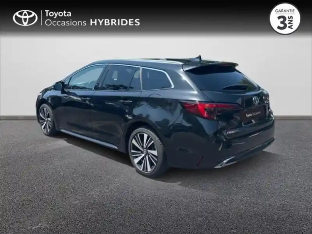 Toyota Corolla touring spt 1.8 140ch design my25 — photo 2