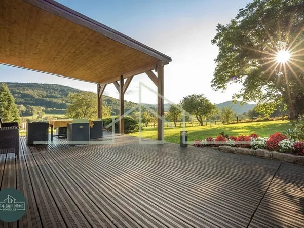 Ferme - 300m2 - 3 chambres + 1 F3 - 2880m2 de terrain