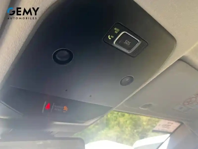 Renault Megane e-tech ev40 130ch standard charge — photo 23